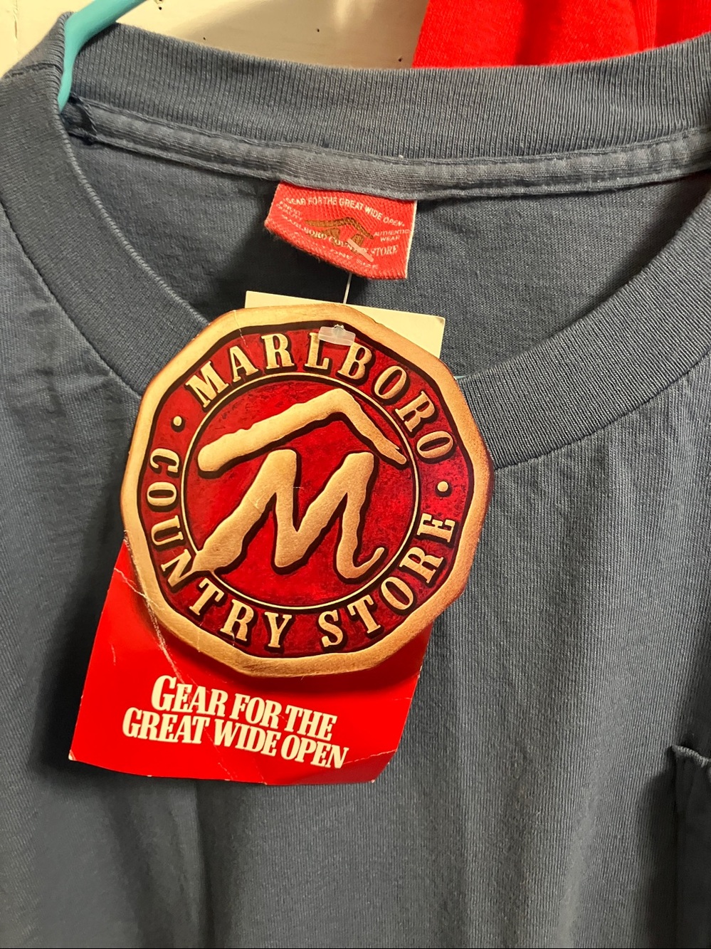 Great find. New , but older 1994 set of 3 Marlboro logo t shirts one size - Picture 5 of 15